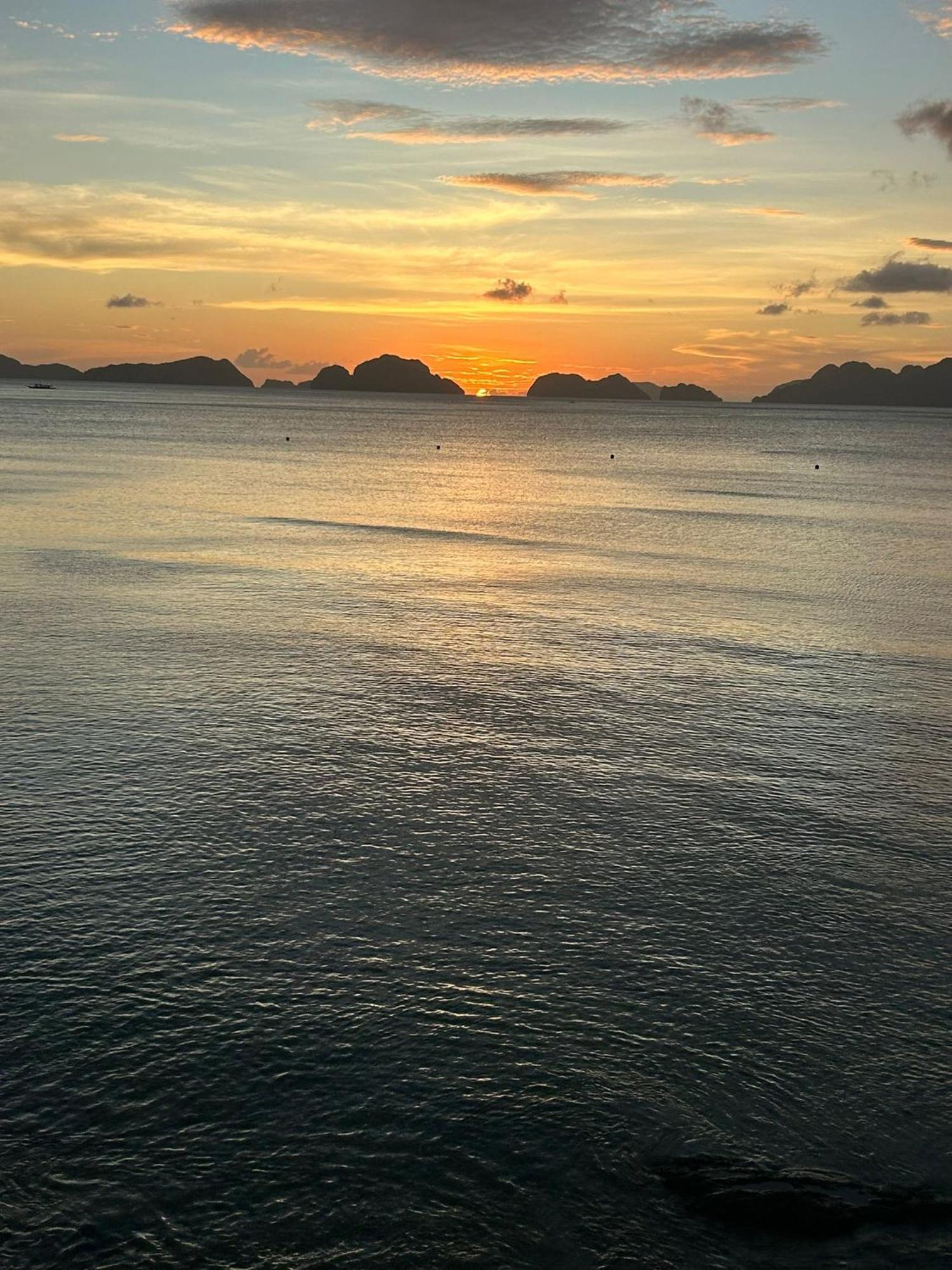 爱妮岛 Hut Sunset Island View酒店 外观 照片